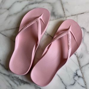 Archies arch support flip flops NEVER WORN